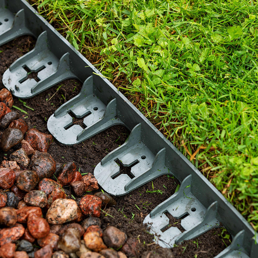 Plastic-Lawn-Edging.jpg