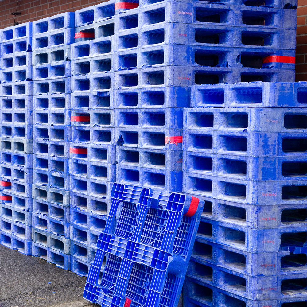 Plastic-Palettes.jpg